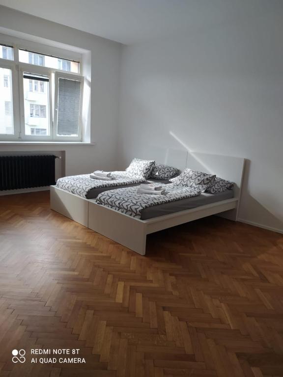 Soukromý pokoj v třípokojovém bytě - Private room in three room flat photo 2