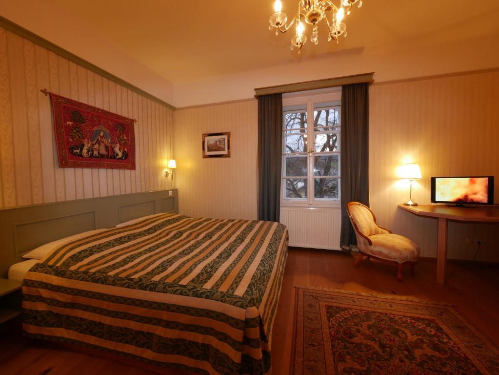 Schlosshotel Zamek Zdikov photo 2