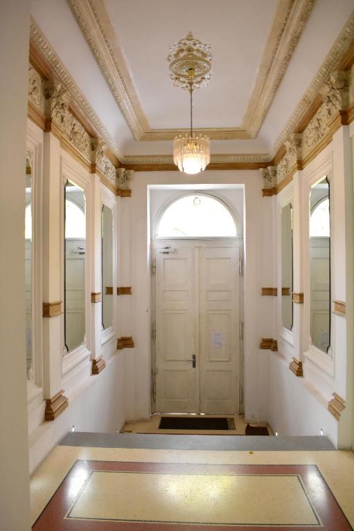 Booking.com: Hotels in Prague. Book your hotel now! photo 3