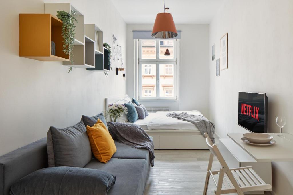 Prague Days - Stylish Condo with Netflix in Hip Karlín — photo 1