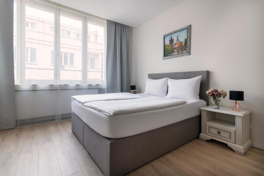 Prague Serenity Suites and Apartments photo 3