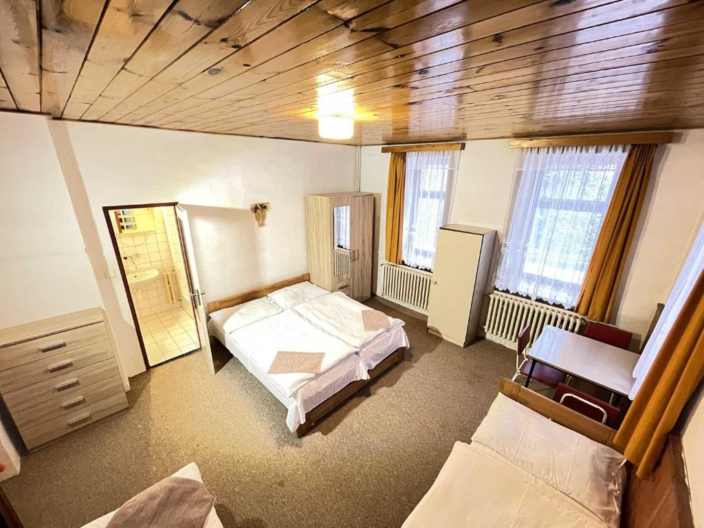 Hotel Zlatá vyhlídka — photo 1