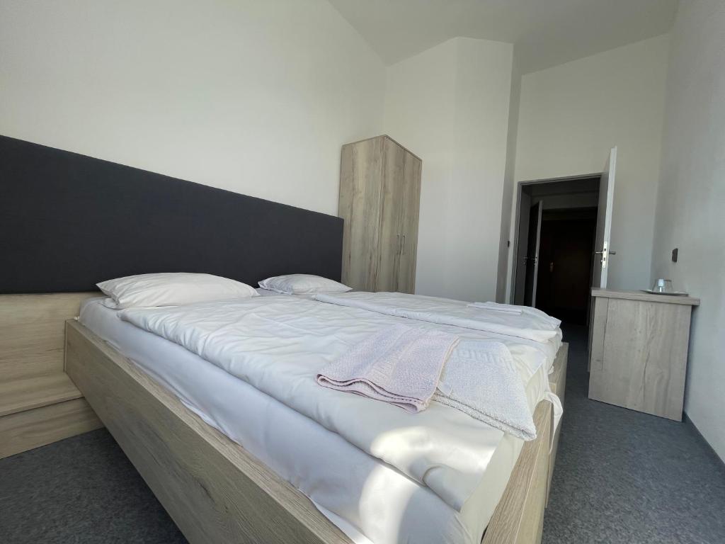 Hotel Stadion Hradec Králové — photo 1