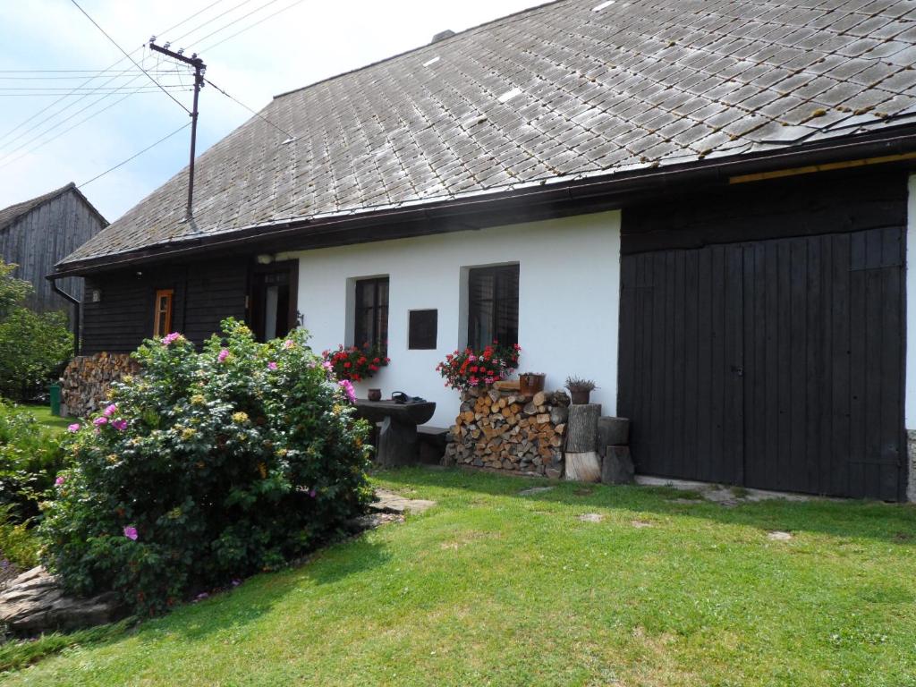 Stylová chalupa na kraji národního parku Šumava — photo 1