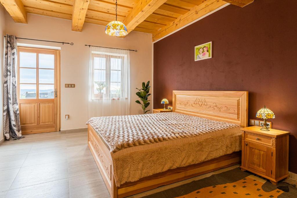 Svatá Panna photo 2