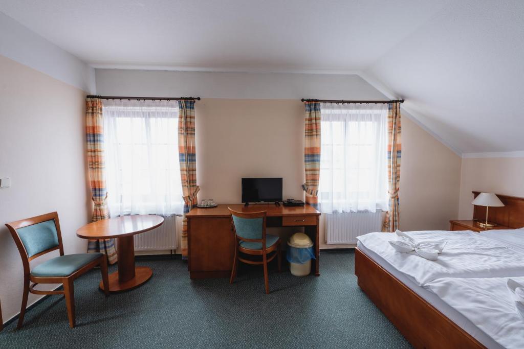 Hotel Taverna photo 2