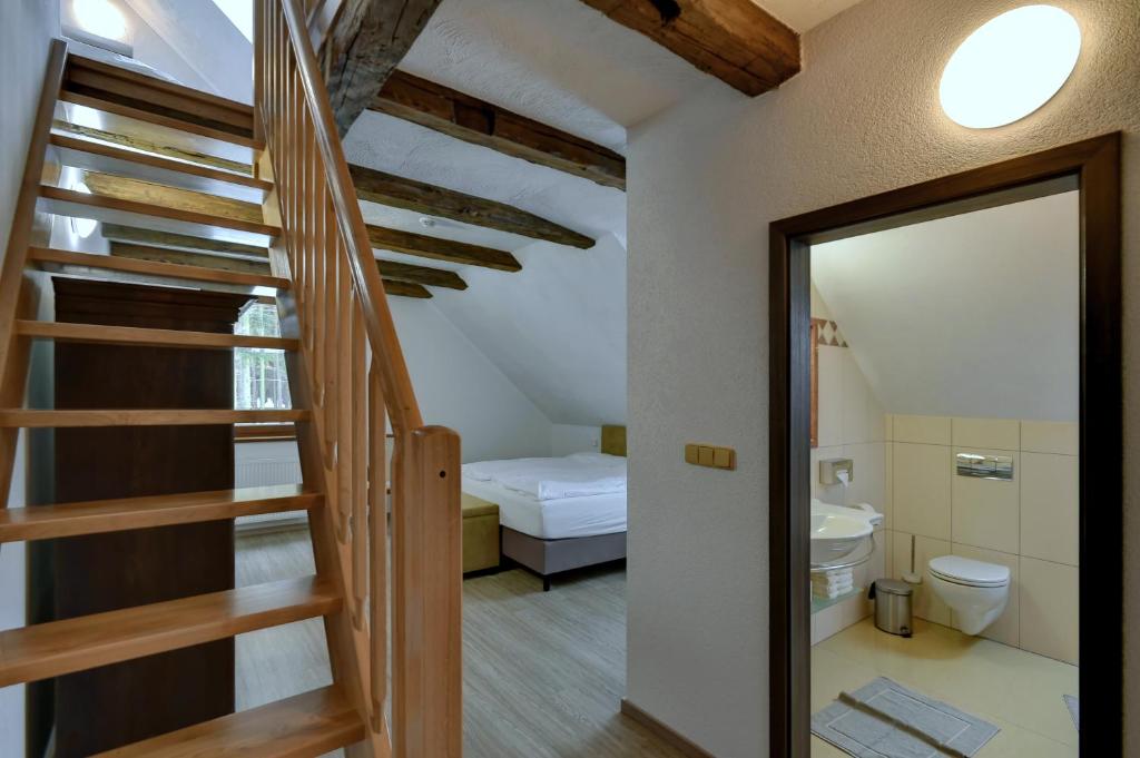 Zamecka Fortovna Obora - Forester House photo 3