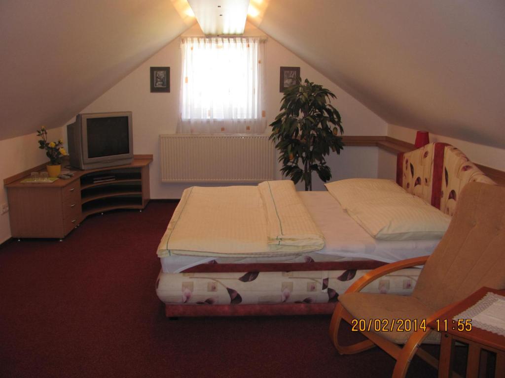 Šindlerův Dvůr photo 2