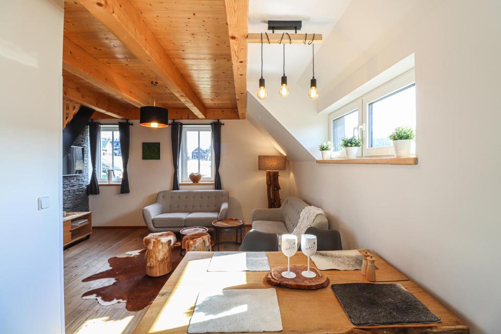 WOODHOME - Luxury Mountain Apartment Horní Malá Úpa photo 2