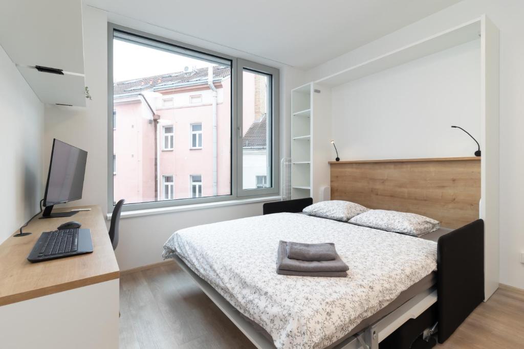 SMART Studio with Ultra Fast 1Gbps WiFi and Air Conditioning photo 2