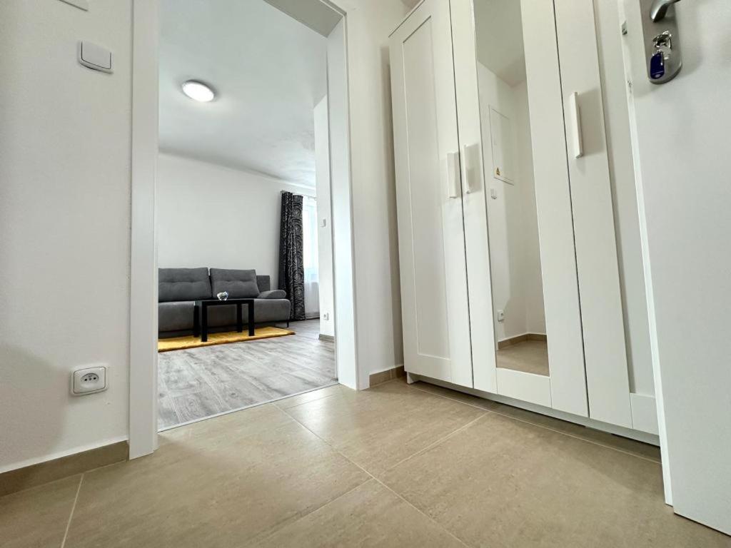Sky apartments 504 photo 3