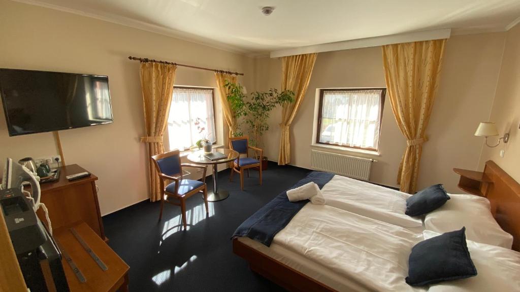 Zámecký Hotel Zlatý Orel photo 2