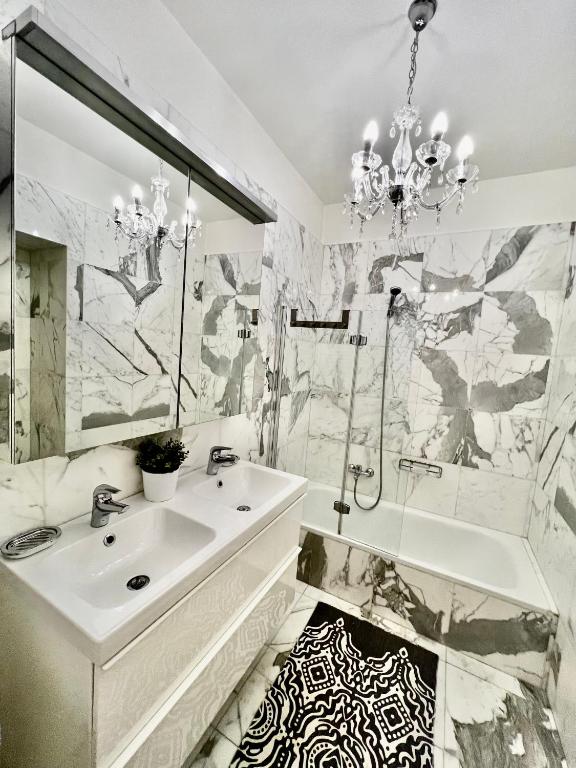 DOMIRA Four Reasons apartment photo 3