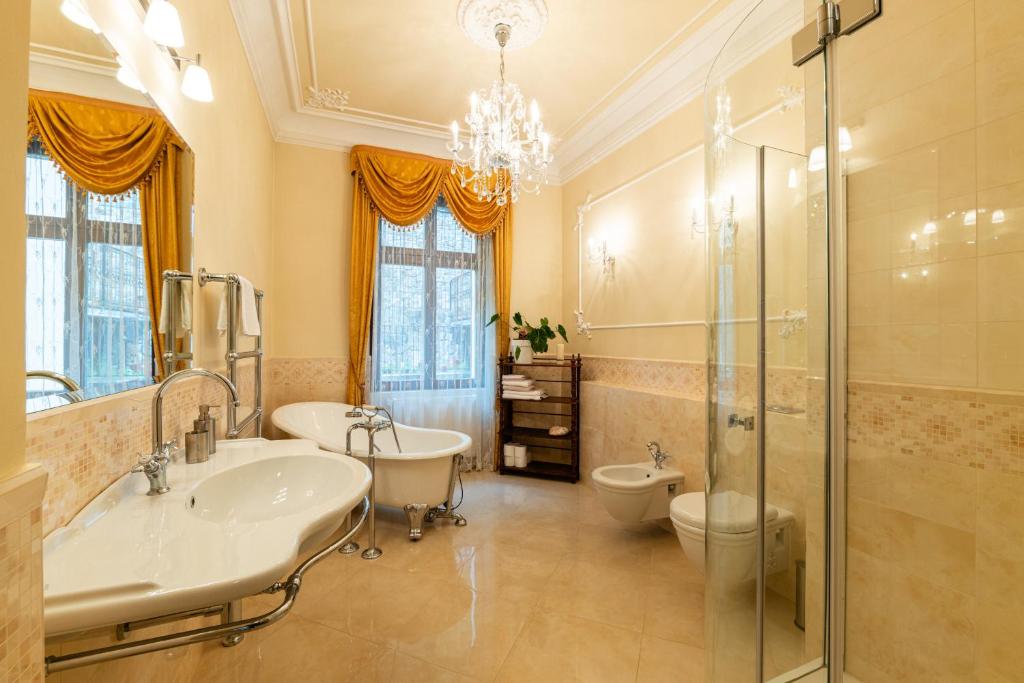 Zlatý Pelikán Apartments photo 3