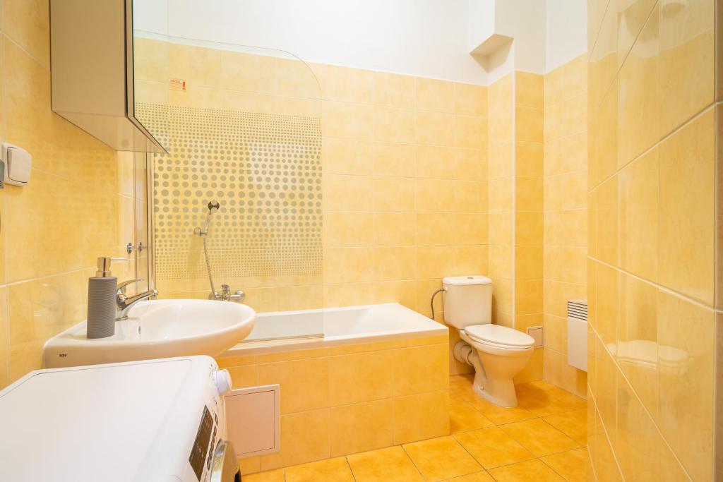 Royal Road Residence II photo 3
