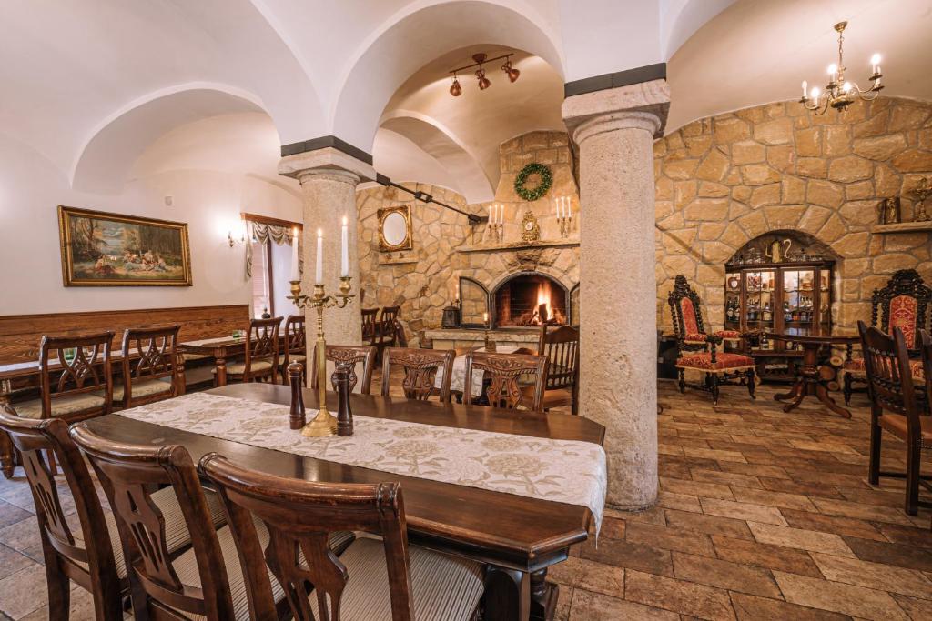 Hotel Svatojánský Dvůr — photo 1