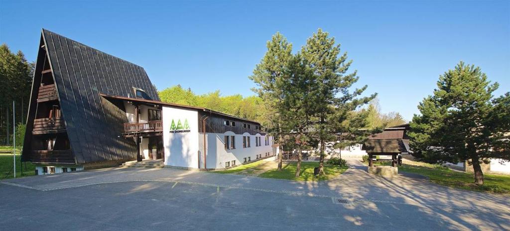 Hotel Pod Šaumburkem — photo 1