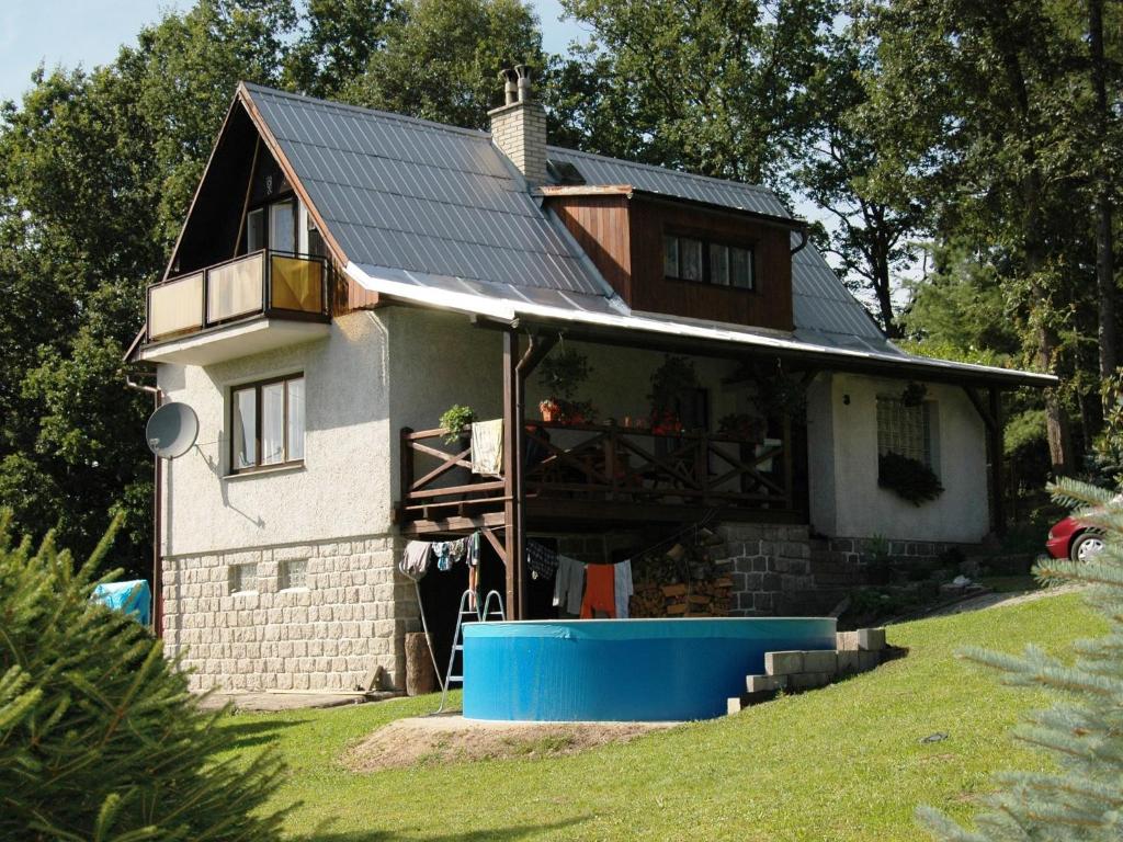 Mountain Retreat with Pool photo 2