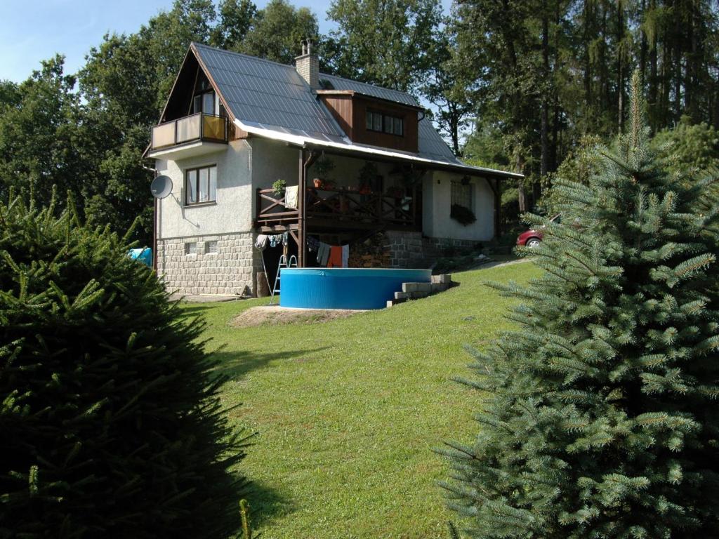 Mountain Retreat with Pool photo 3