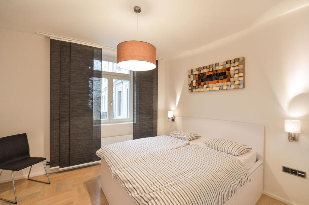 Modern Apt with portable AC and Cozy Terrace photo 2