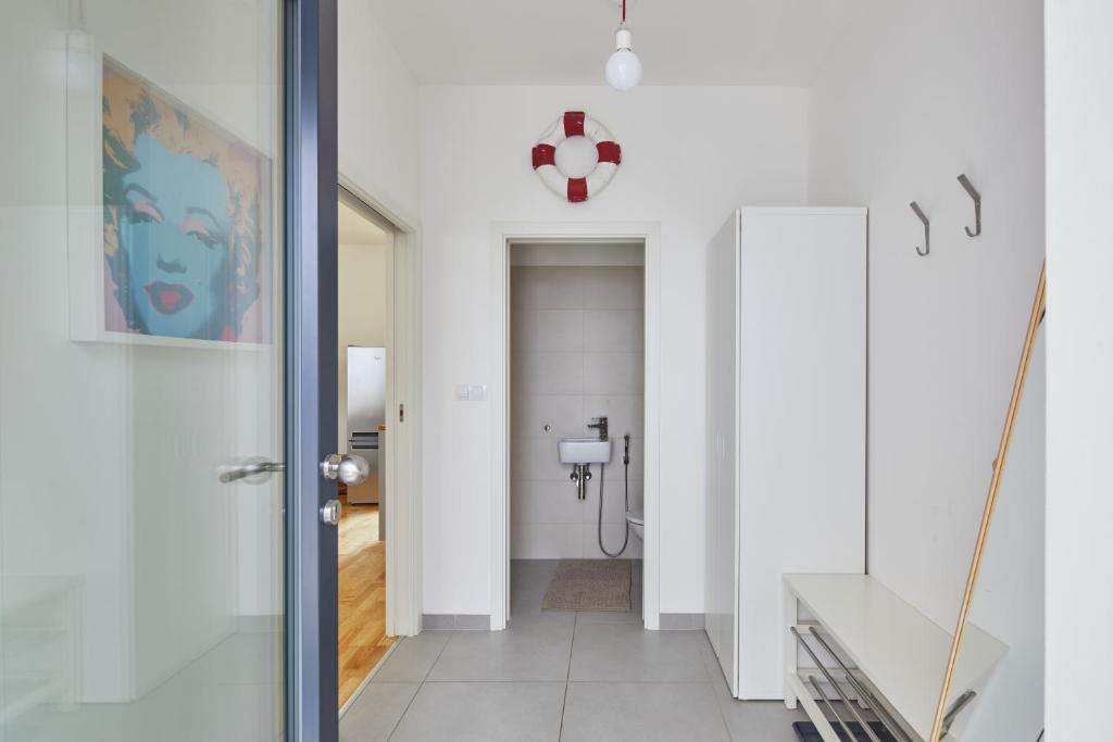 Prague Days - Two-bedroom Loft with 3 Terraces and Parking in Hip Žižkov photo 3