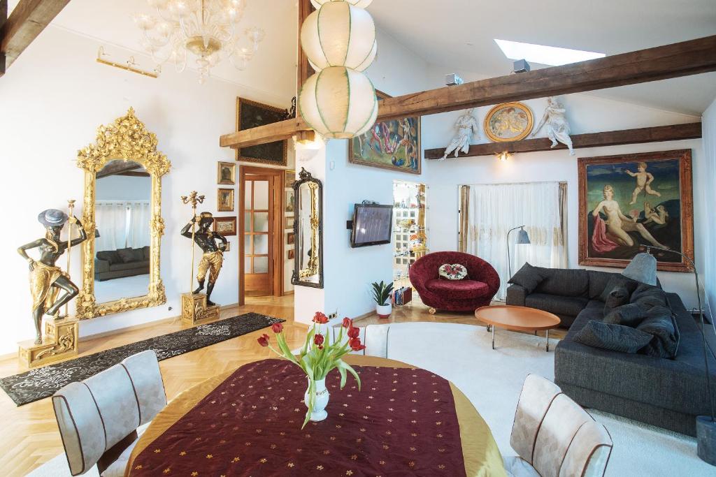 Unique Luxury Loft with Terrace in Old Town — photo 1