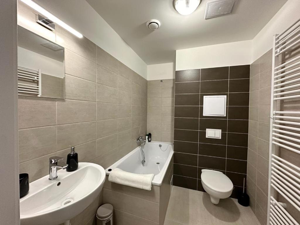 Sky apartments 508 photo 3