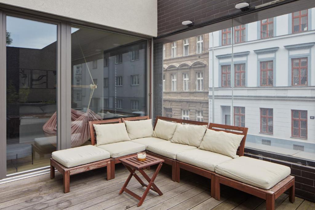 Prague Days - Premium Studios w Stunning Terraces - Easy City Access photo 2