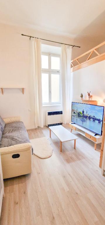 Cozy Karlín Loft City Center photo 2