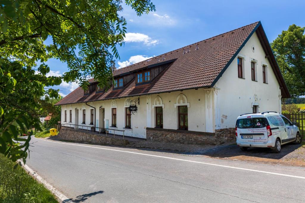 Hostinec u Zámečku Klokočov — photo 1