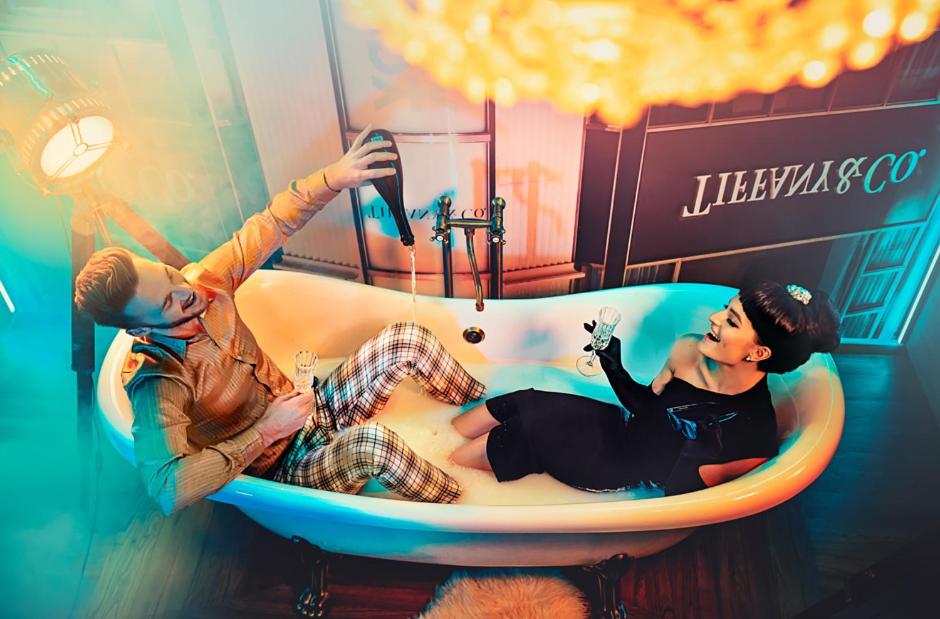 Anybody - Awarded love hotel photo 3