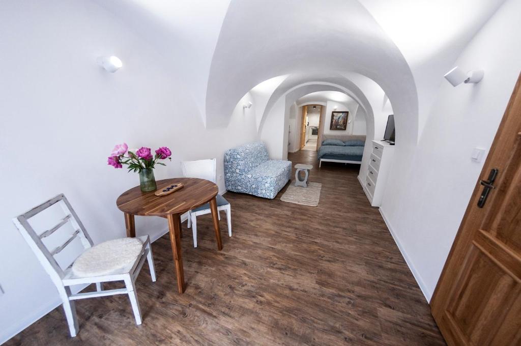 Booking.com: Hotels in Znojmo. Book your hotel now! — photo 1