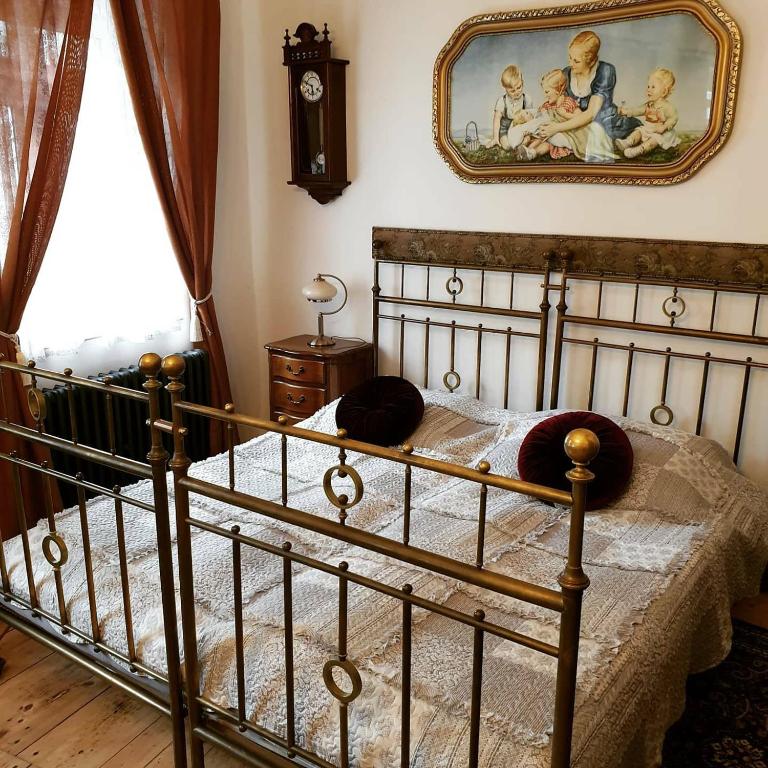 Zlatá léta - apartmánový dům Jáchymov — photo 1