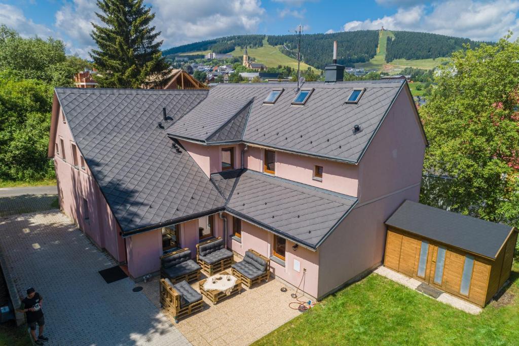 Růžová Chalupa Pod Klínovcem — photo 1