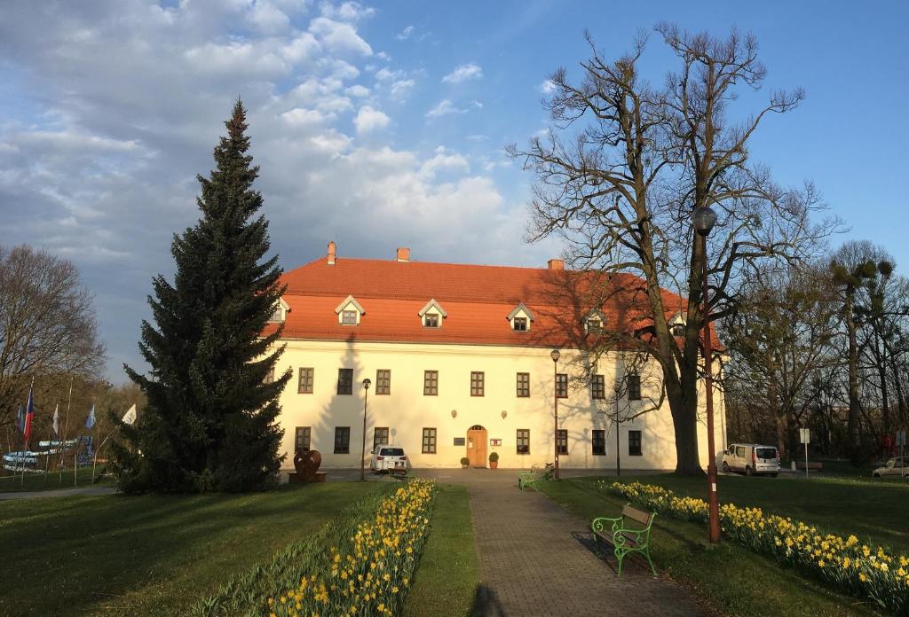 Zámek Havířov — photo 1