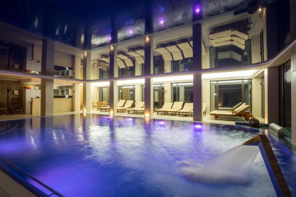 Zámek Lužec Spa & Wellness Resort photo 3