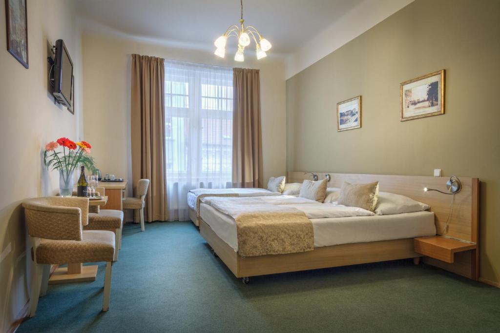 Hotel Taurus photo 2