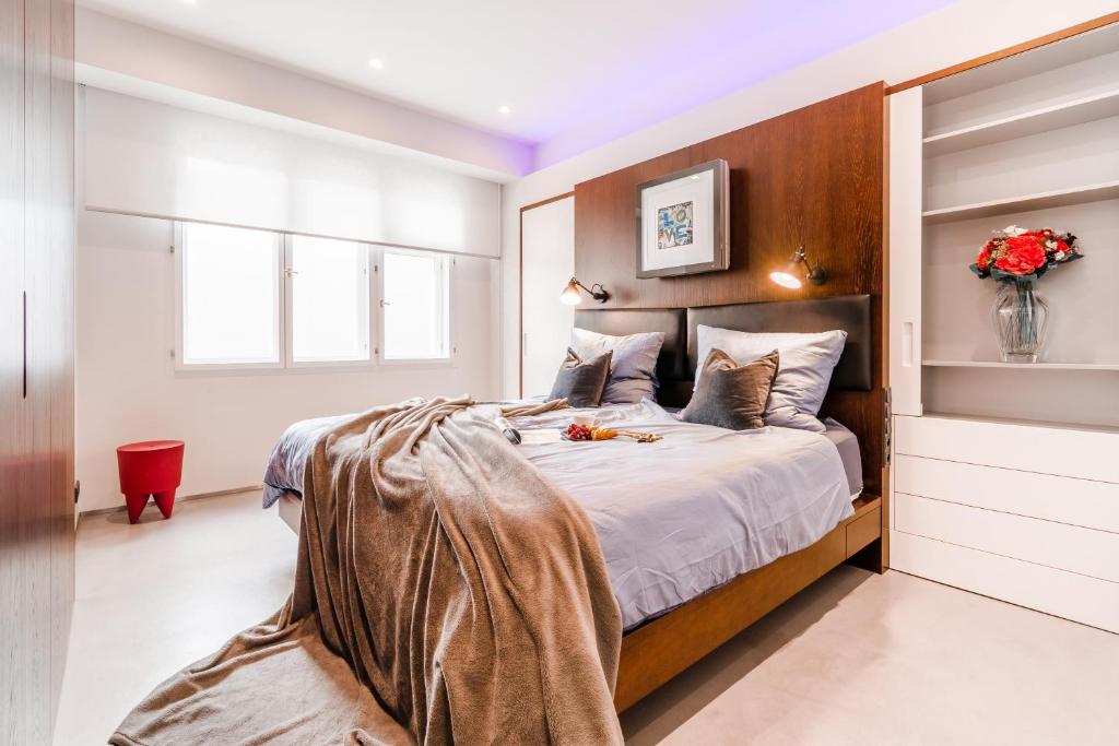 The Grand Krocínova Loft - Golden Bond Retreat — photo 1