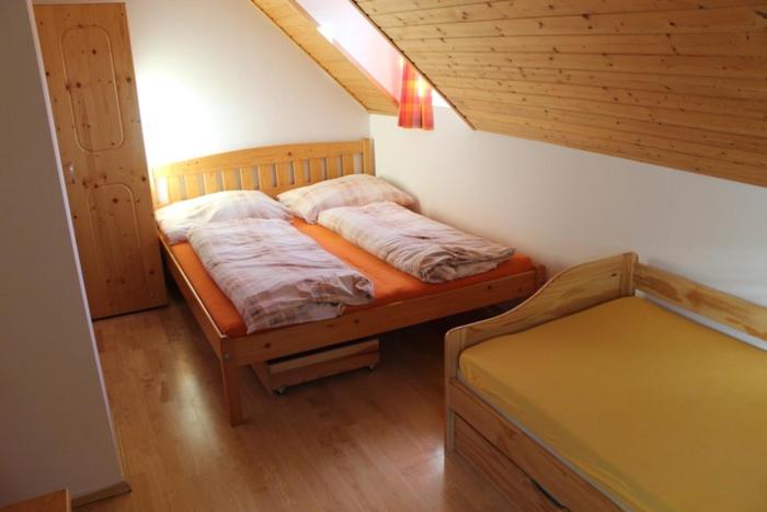 Roubenka Zlatá Olešnice photo 2