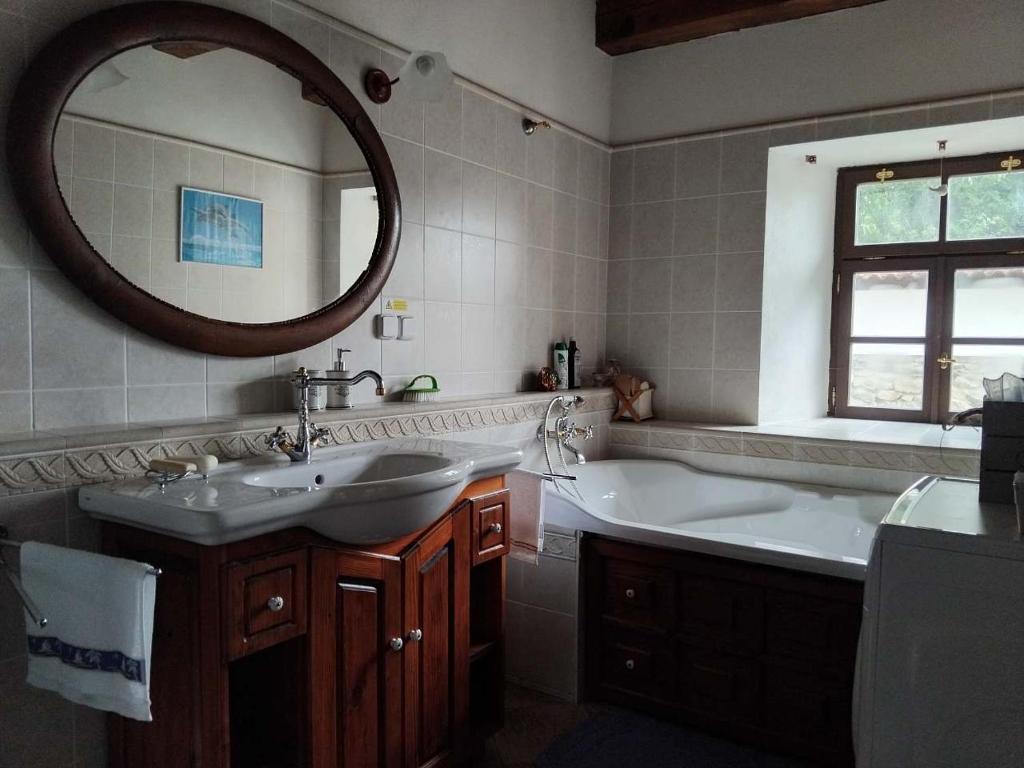 Country House with four apartments photo 3