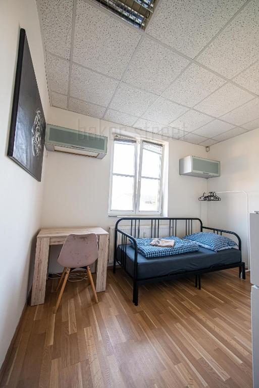 Snug room close to metro Palmovka photo 2