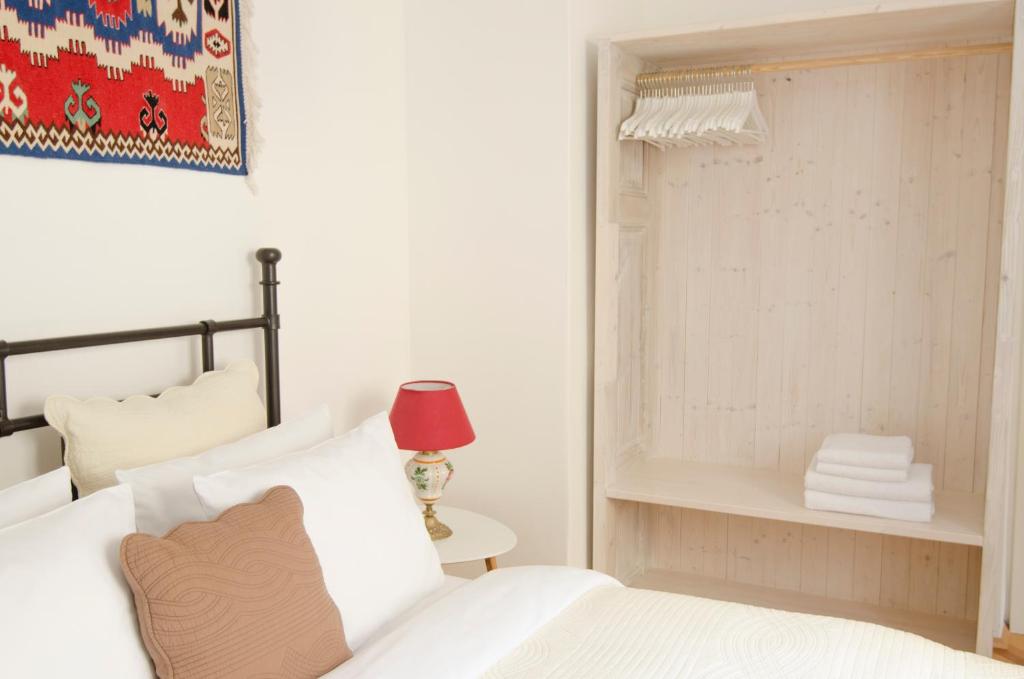 Wishlist Prague Residences - Charles Bridge Karlova — photo 1
