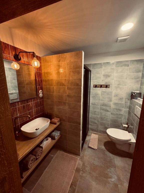 Original Trebic whisky bar Room photo 3
