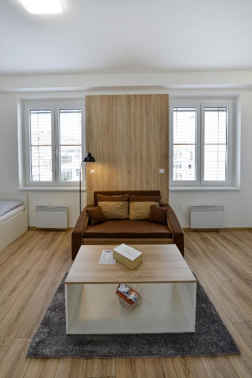 Soho apartment photo 3
