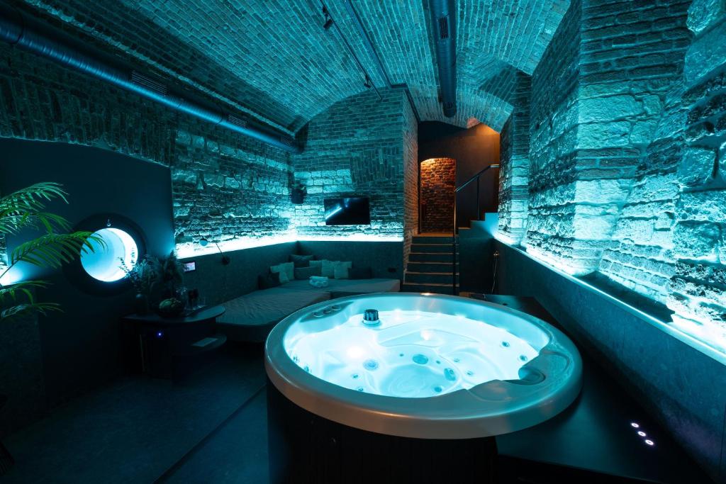 SPA SPA Opletalova photo 3