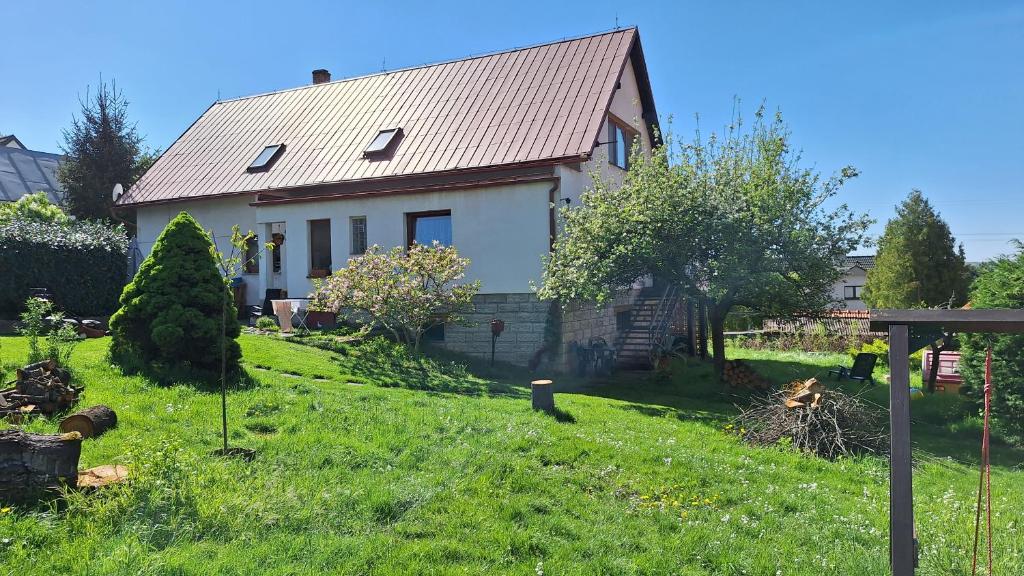 Prague Zbraslav Old Garden — photo 1