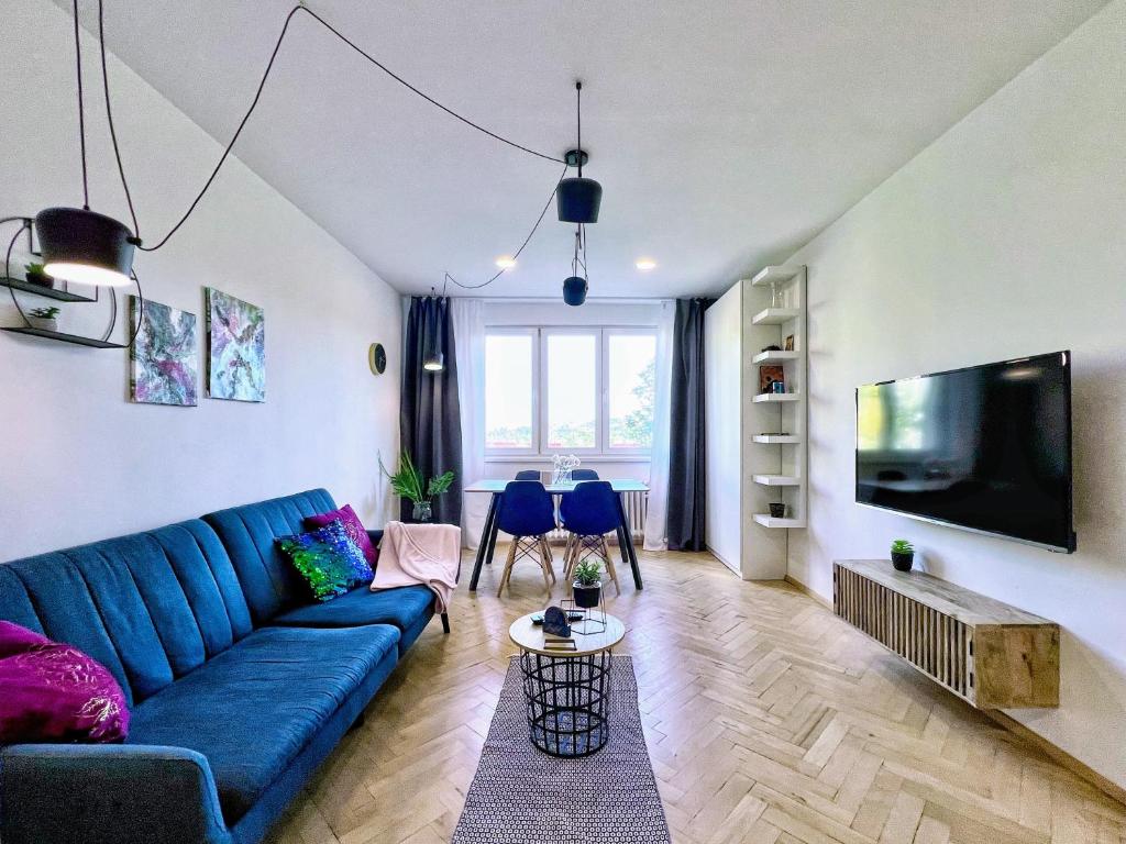 Jana's WoW apt — photo 1