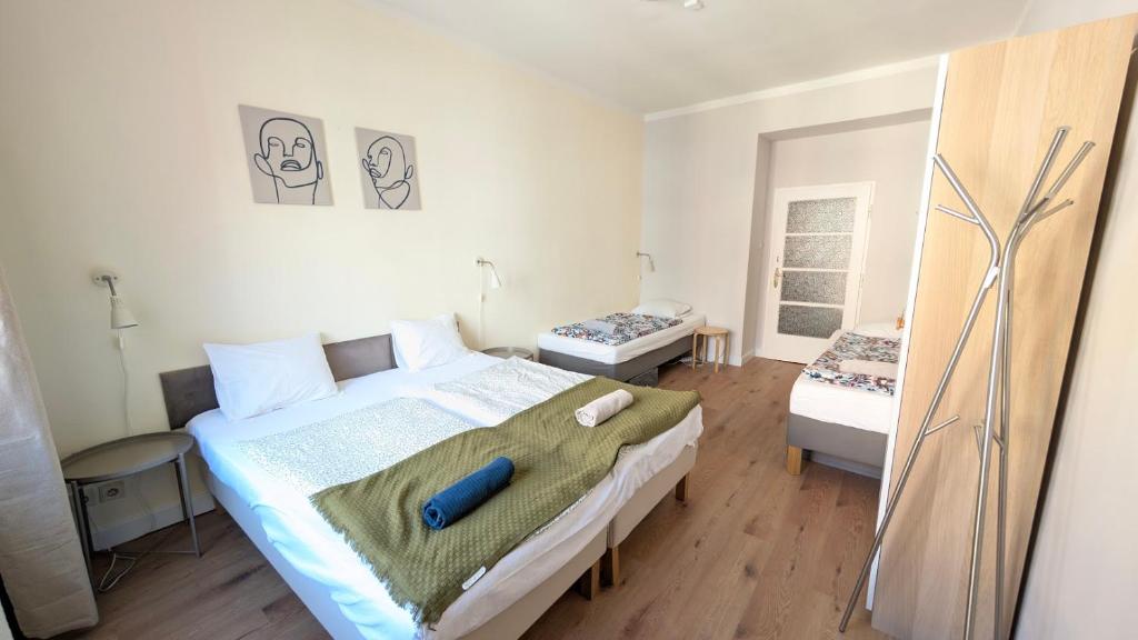 Apartment in Zizkov -202- photo 2