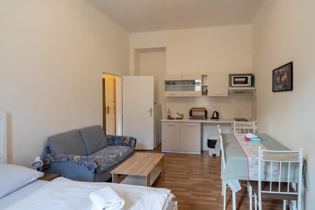 Downtown Apartments photo 3