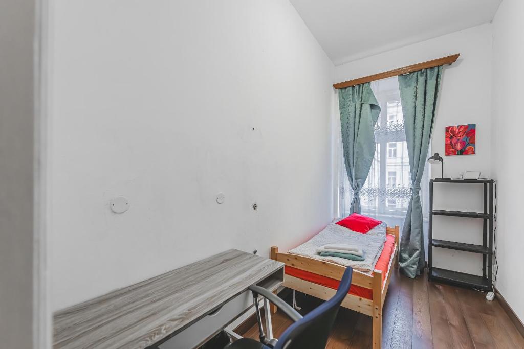 Tiny room in Prague — photo 1